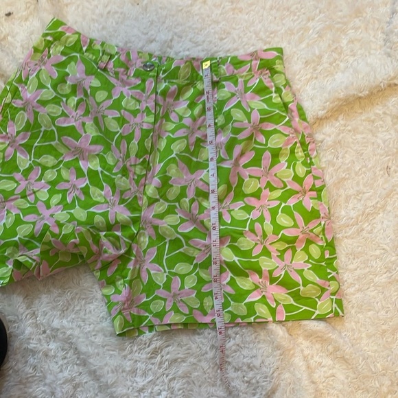 Lilly Pulitzer Green and Pink Bermuda Shorts Vibrant Pattern - Picture 8 of 10